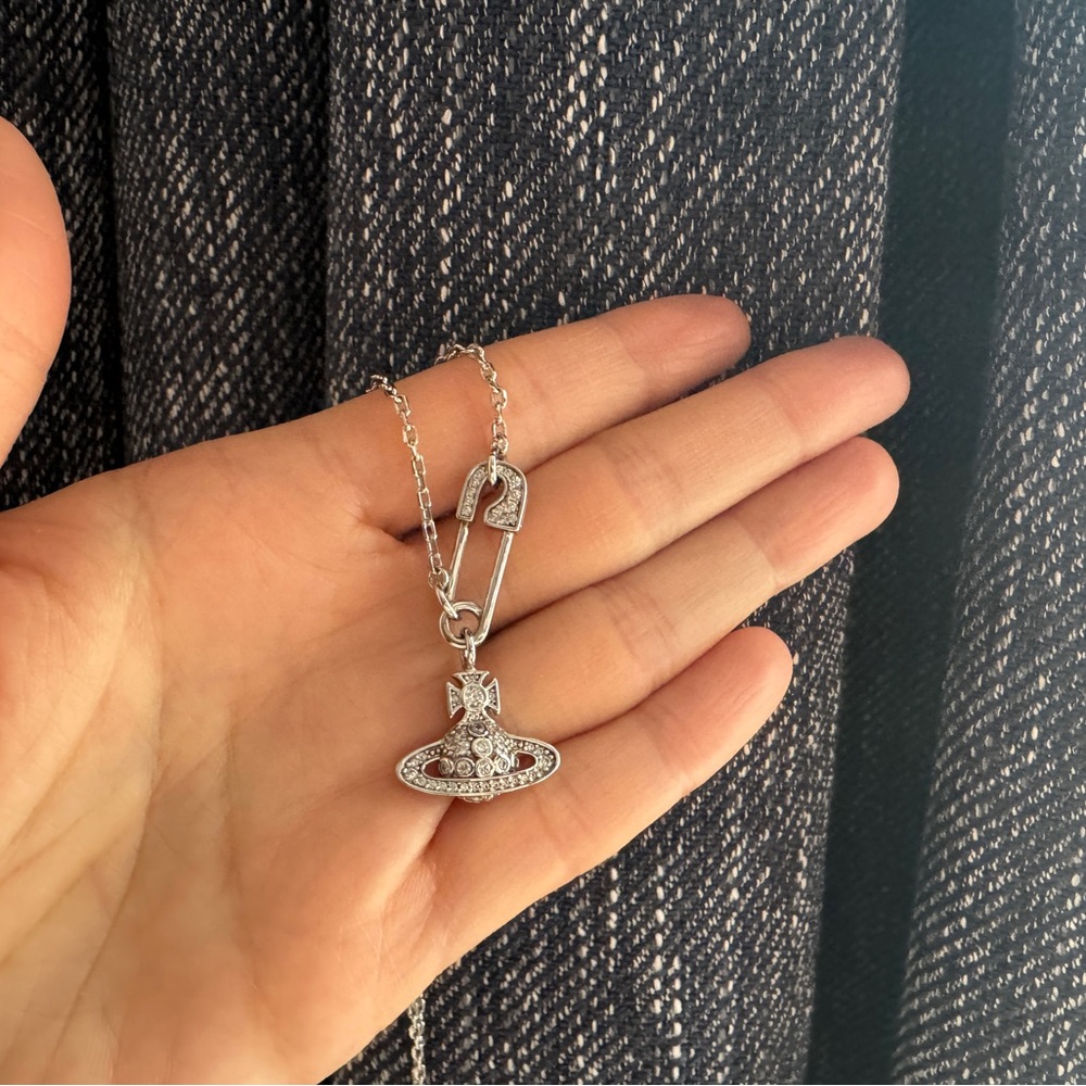 Silver Pendant Necklace
